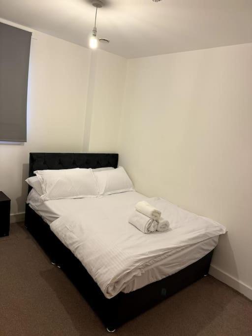 Two Bedrooms Flat In Stratford Londyn Zewnętrze zdjęcie